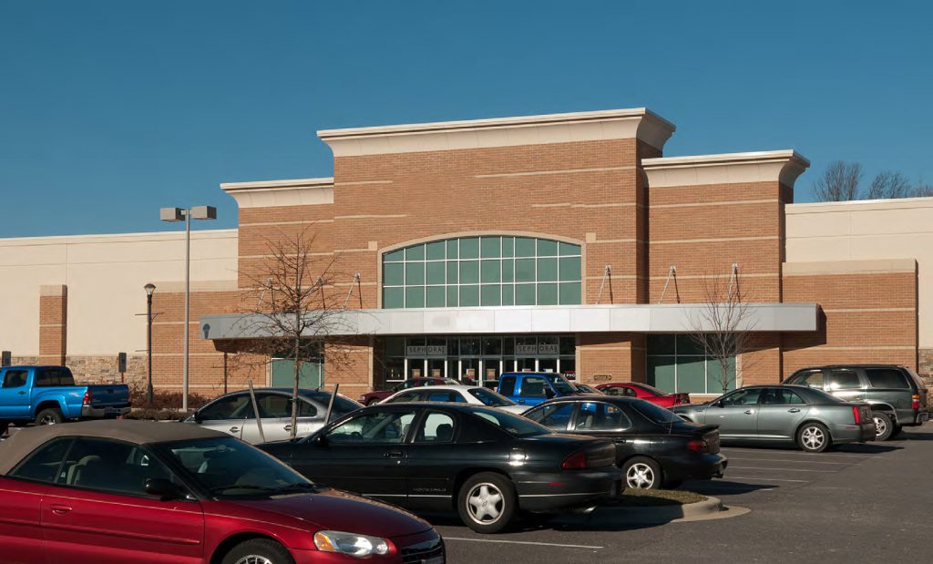 Progressive Real Estate Partners and The Shopping Center Group Broker