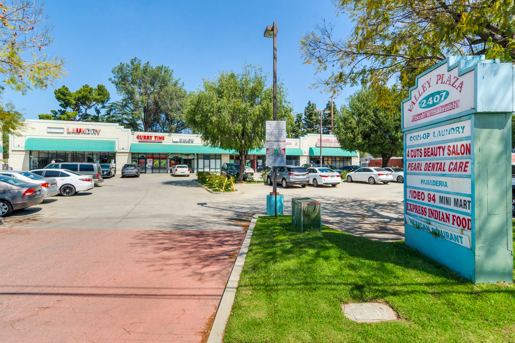 The Valley Plaza was a $2,650,000 sale represented by Trinnie Lee